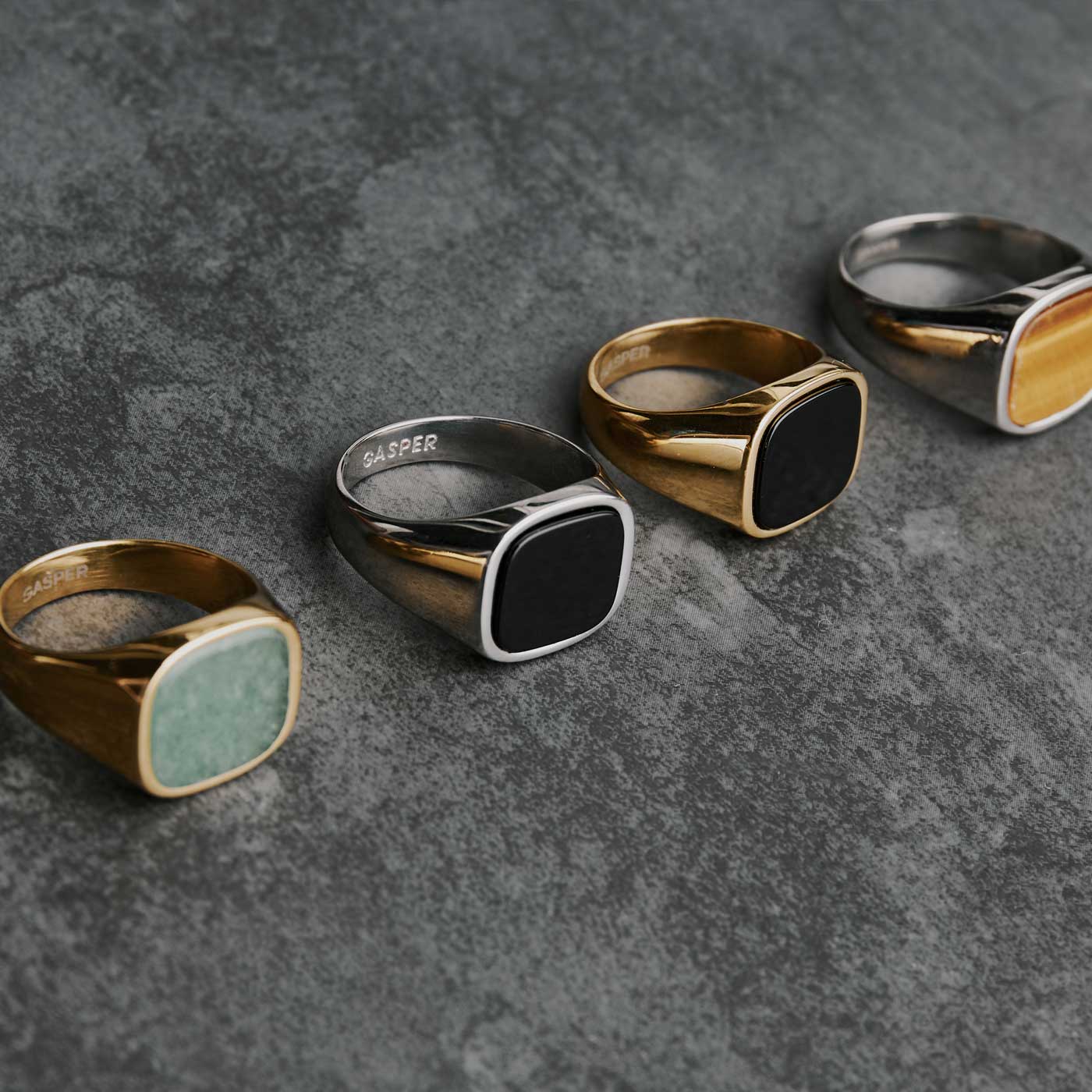 Square Onyx Ring | GASPER.CO