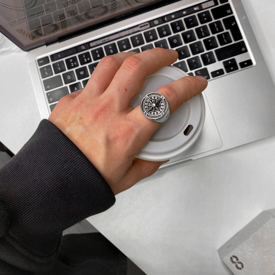 Compass Ring | Premium Ring | GASPER.CO