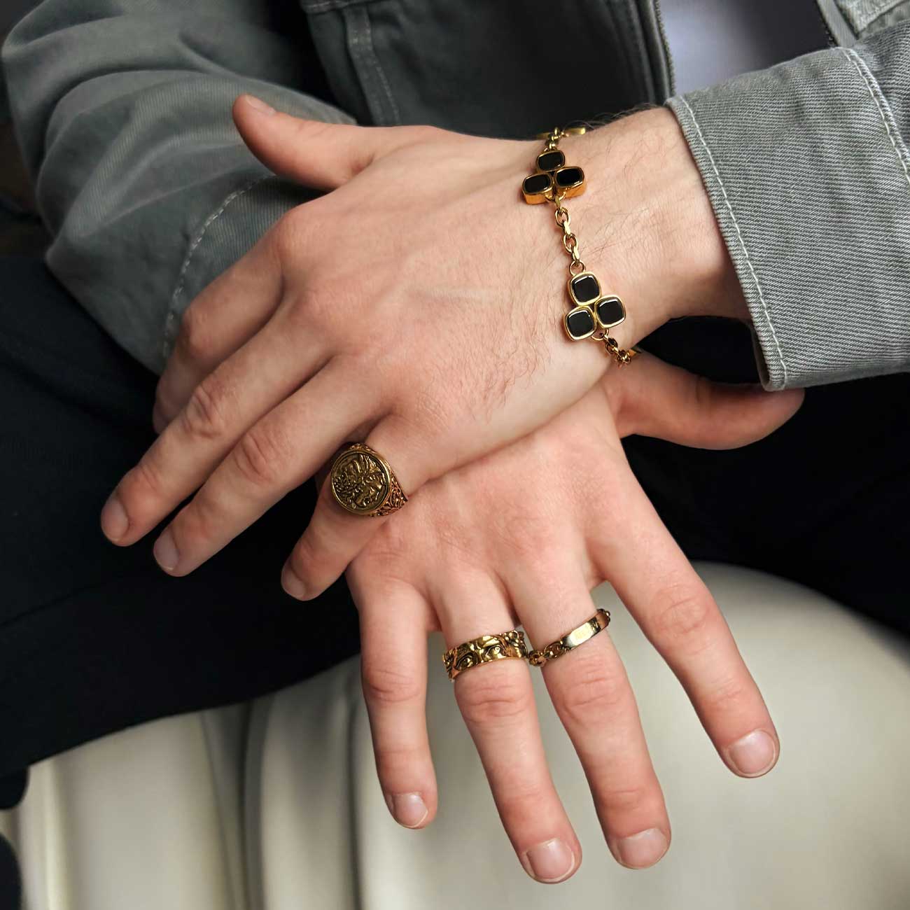 Janus Ring | GASPER.CO